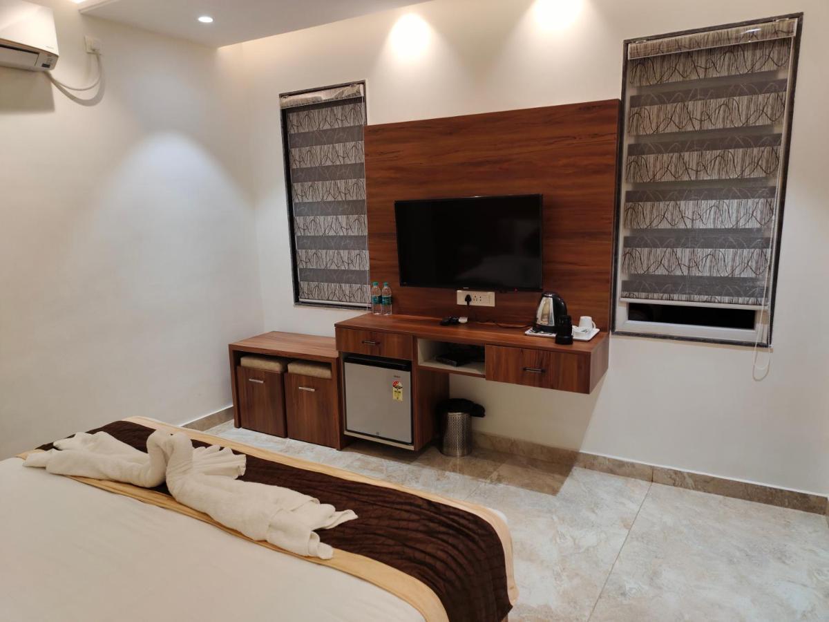 Hotel Thousand Pillars Warangal Exterior photo